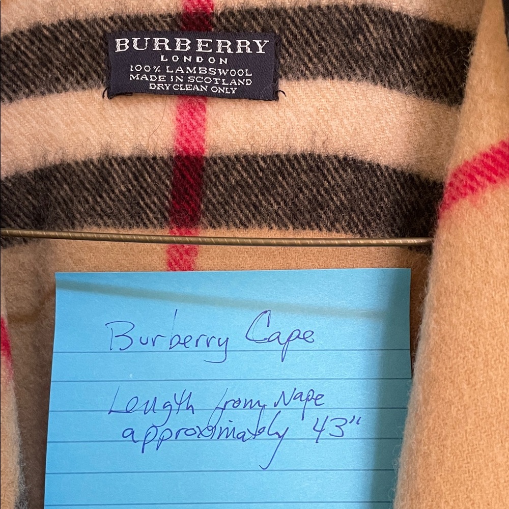 Vintage Burberry Beige Black Red Nova Check Cape - Picture 2 of 10